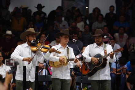 Inicia el Concurso Nacional de Huapango Huasteco en San Joaquín 