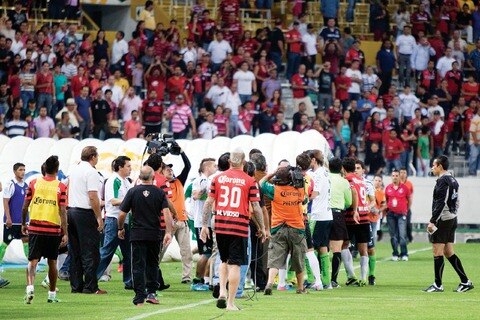 Santos se olvida del perdón y va a “semis”