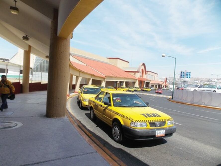 Piden cobro justo en tarifas de taxi