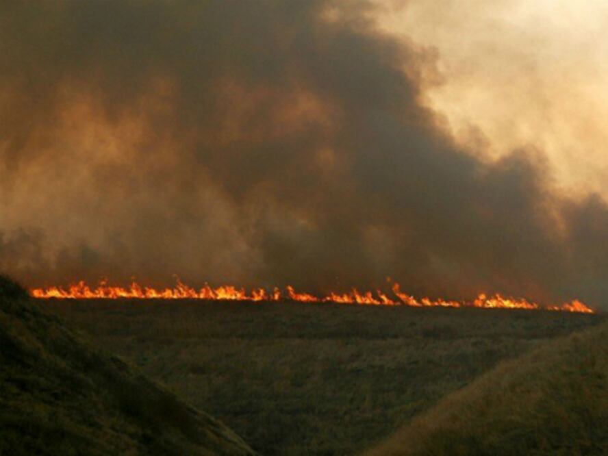 Incendios atacan a San Joaquín