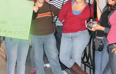 Condiciona IMSS a trabajadoras sexuales