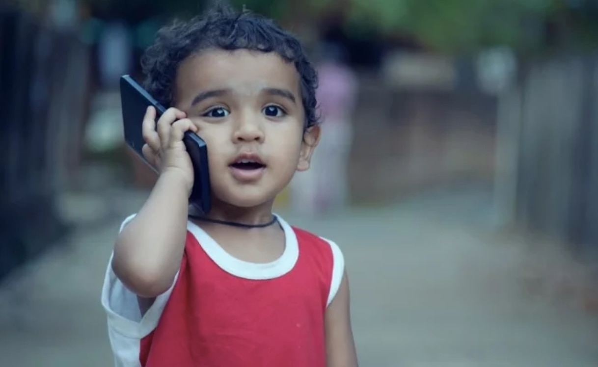 ¿Cuánto tiempo deben usar los niños el celular?