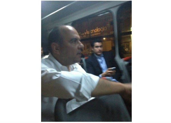 Tuitea alcalde a bordo de autobús