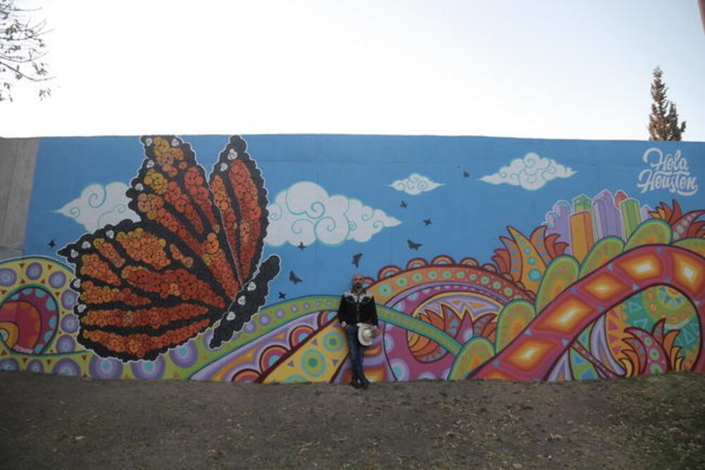 Gonzo plasmó su arte en el Centro Manuel Gómez Morín. (FOTOS: GOZNALO IBÁÑEZ. EL UNIVERSAL)