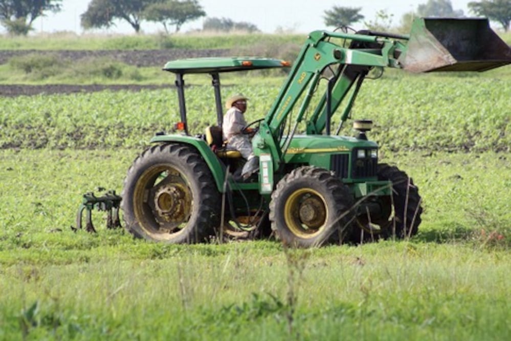 Avanzan proyectos de  la UAQ en la sierra 