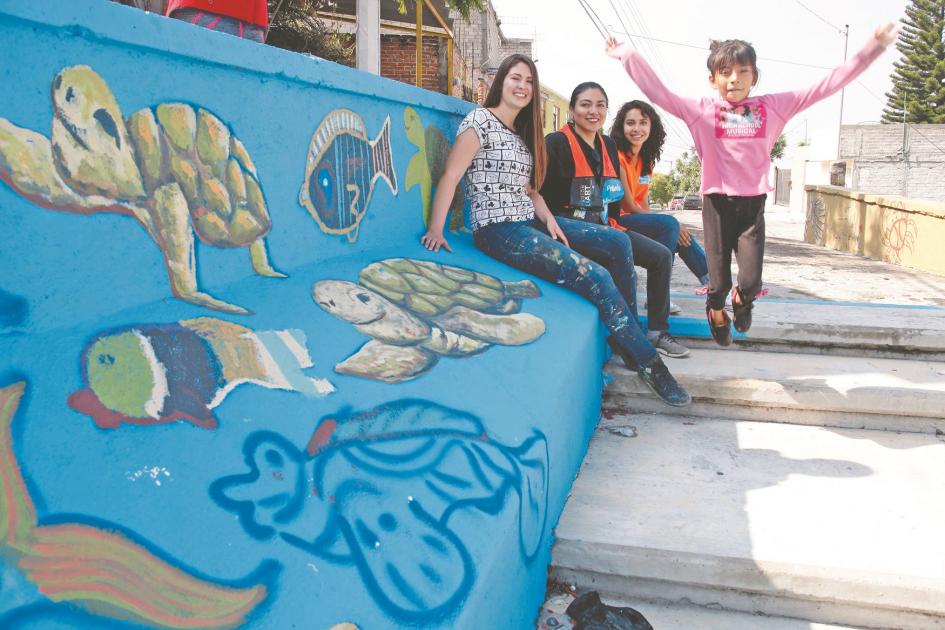 La transformación de las calles y fachadas de Menchaca II inició hace tres meses. Ahora se encuentran plasmados diversos temas y figuras.