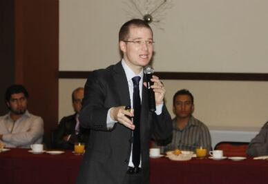 Anaya presenta propuesta energética 