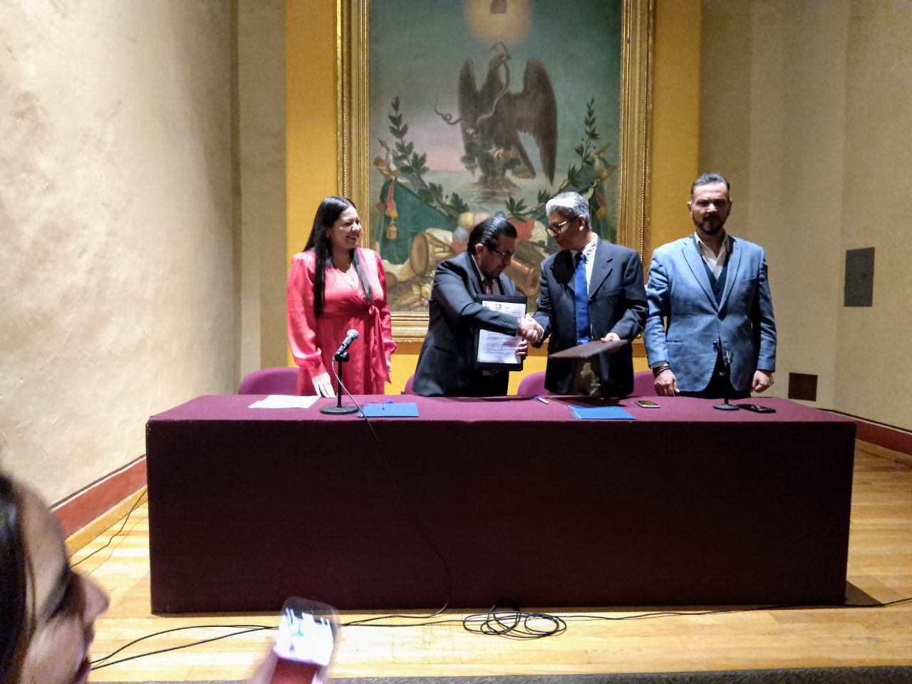 Periodistas se comprometen con la veracidad