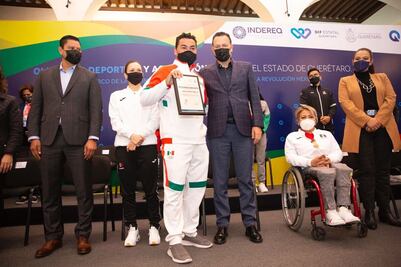 Entrega gobernador Premio estatal del Deporte 2021