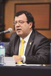 Rector de UAQ pide prórroga a sindicatos