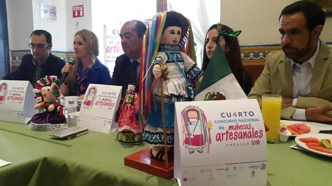 Anuncian festival de muñecas artesanales