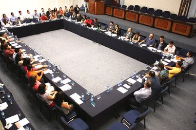 Consejos avalan gestión de rector