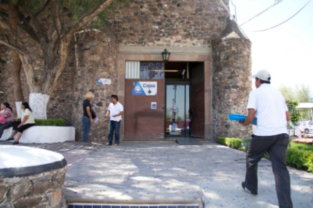 Sindicalizados tendrán aumento de 4%: Kuri