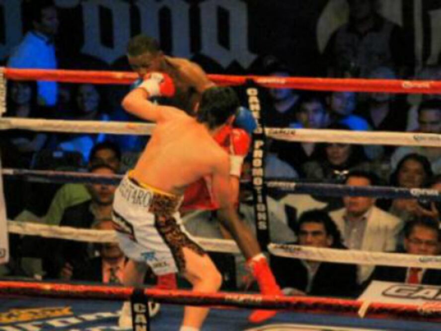 Boxeadores en duelo eliminatorio