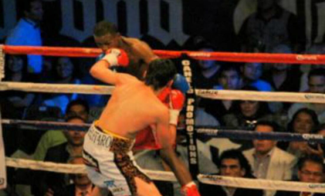 Boxeadores en duelo eliminatorio