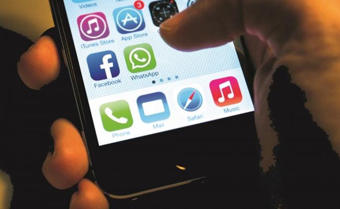 WhatsApp ahora te permite poner música en tu estado. (Foto: Cortesía de Pixabay y Canva)