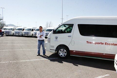 Adquiere gobierno 99 vehículos