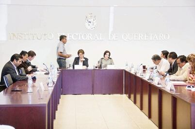 Lamentan exclusión de queretanos