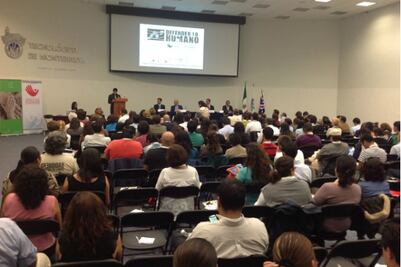 Disertan sobre Derechos Humanos de primera generación