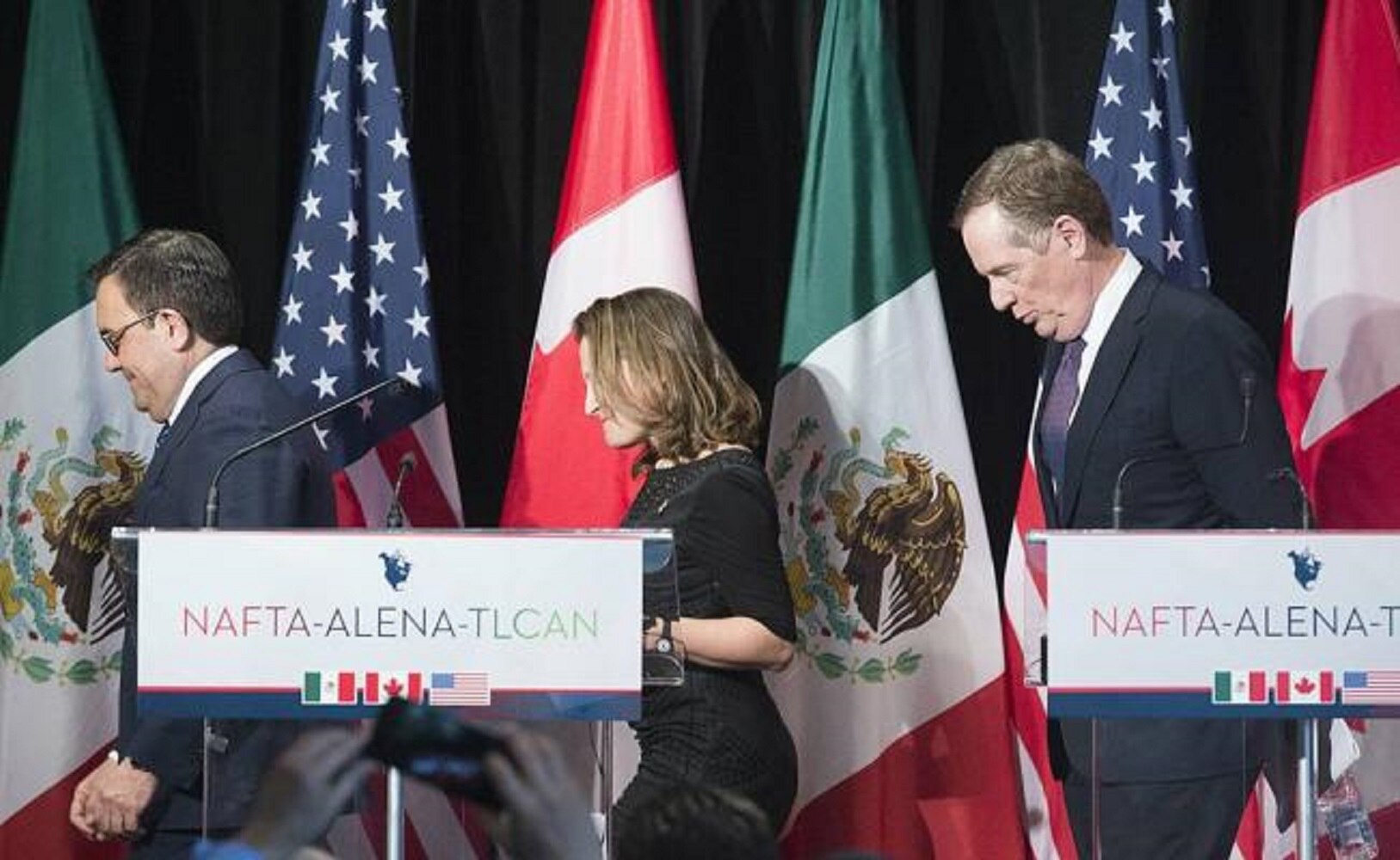 Ante incertidumbre por TLCAN y elecciones, Banxico será prudente y firme en 2018