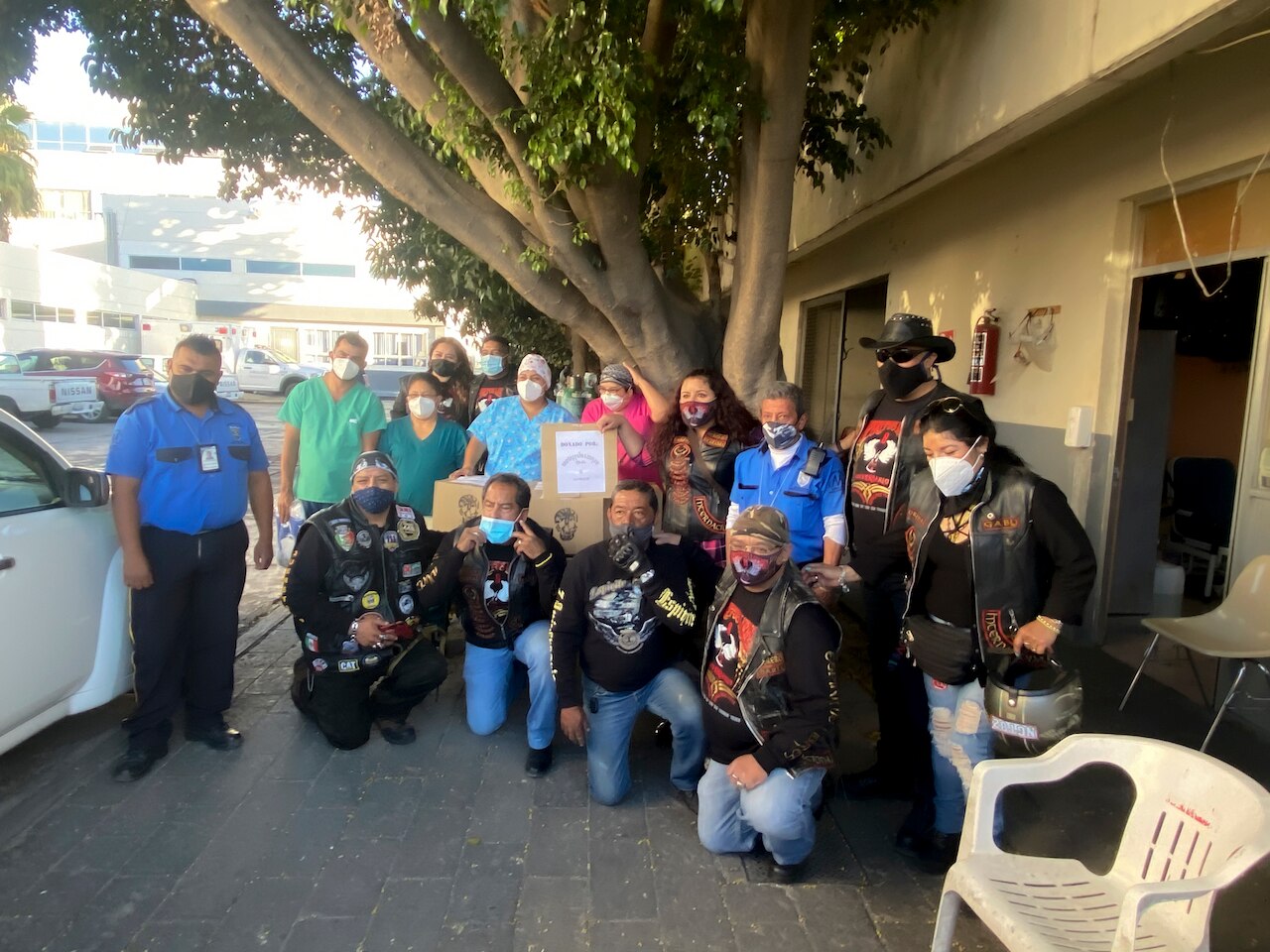 Bikers no olvidan al personal de salud