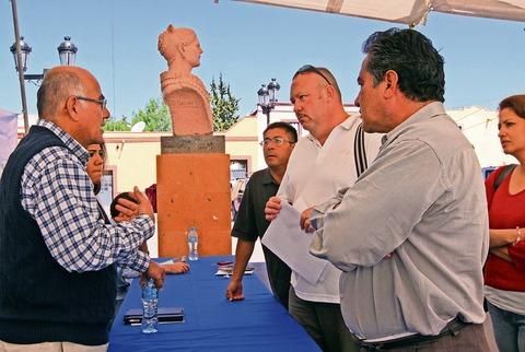 Invertirán cerca de 350 mil pesos para informe