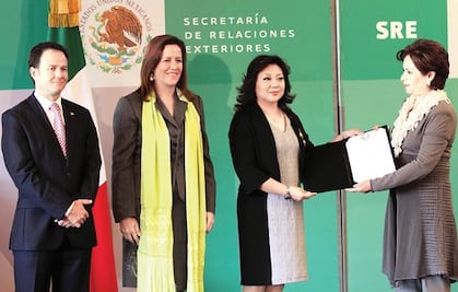 Condecoran a Ma Jin por labor en clavados