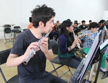 Niños y jóvenes en la música