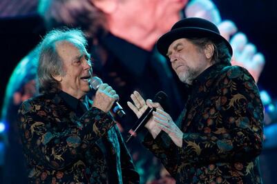 Desde Querétaro, Serrat y Sabina se despiden de México