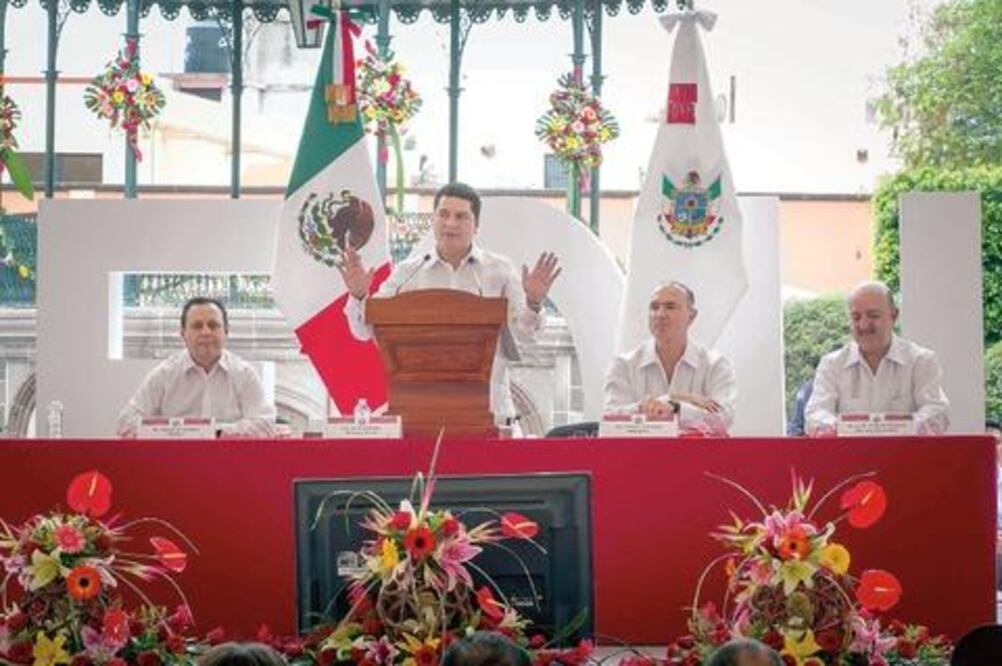 Entrega tercer informe edil de Tequis