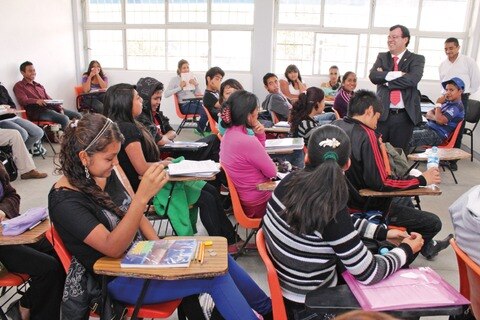 Becas a jóvenes mamás