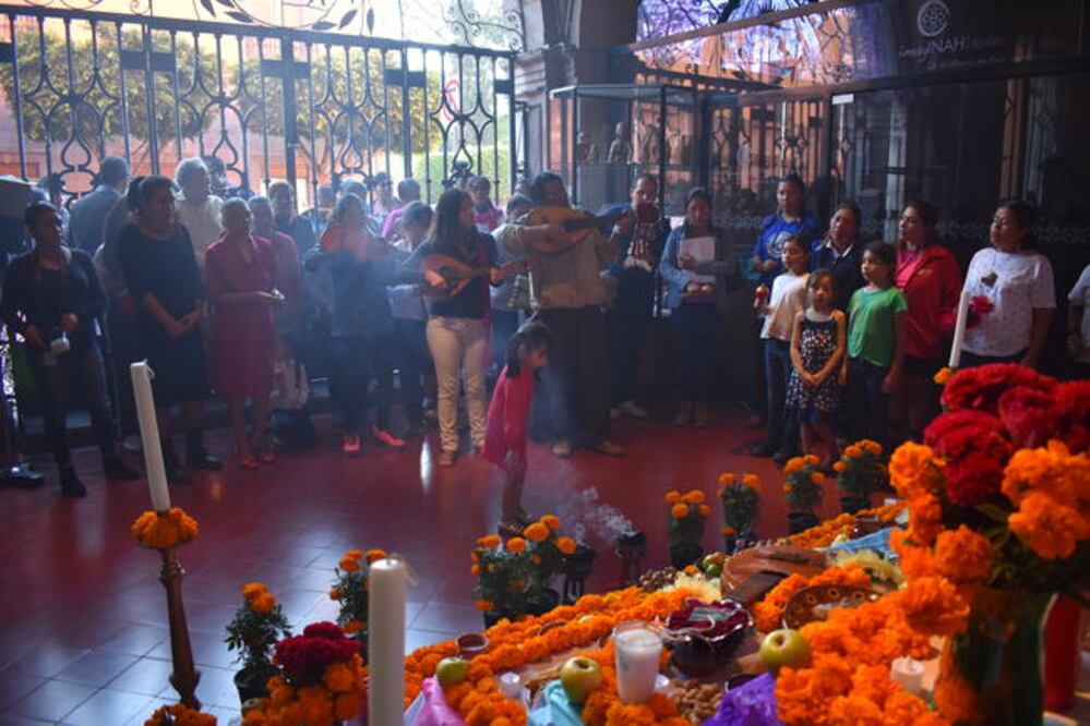 Además de mostrar elementos tradicionales, en la ofrenda se representan los siete pecados capitales. (FOTOS: CORTESÍA)
