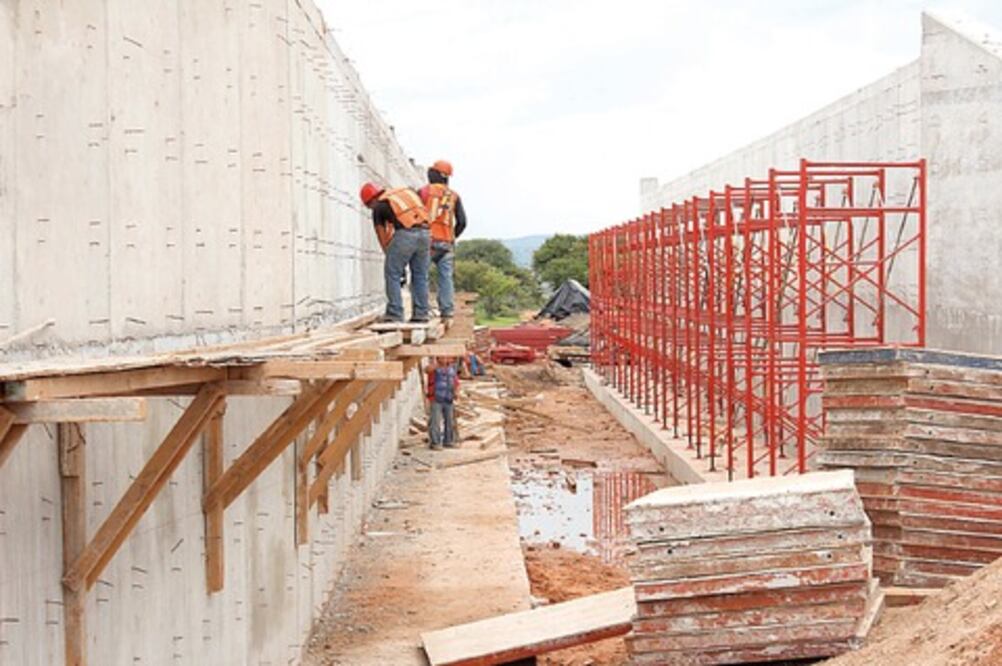 CMIC con 80%  de obra pública