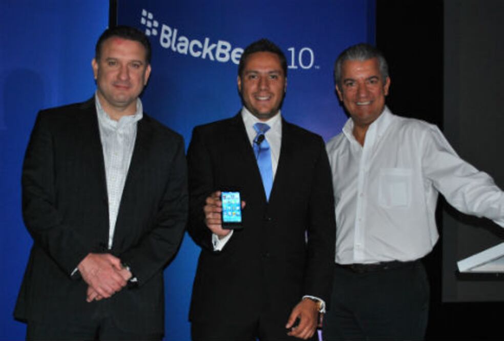 Presentan smartphone BBZ10