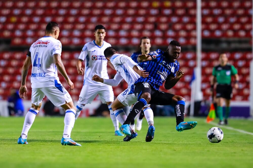 Una lucha entre los sotaneros