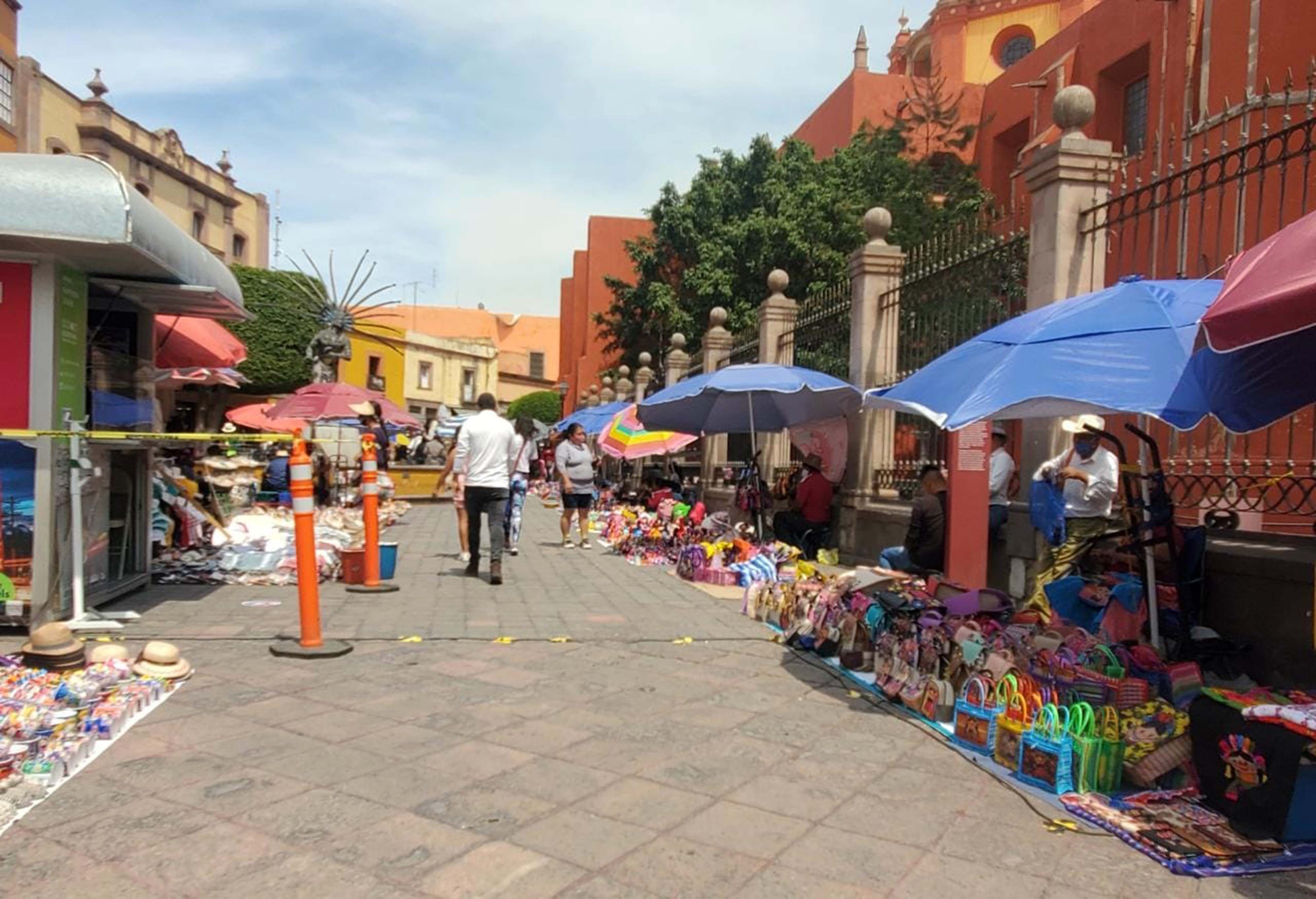 Canaco pide ordenar a ambulantes del Centro Histórico