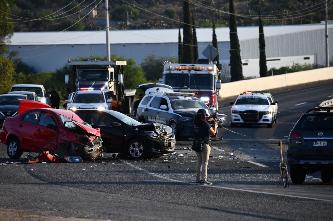 Despiden a uno de los dos policías a quienes un detenido les robó la patrulla