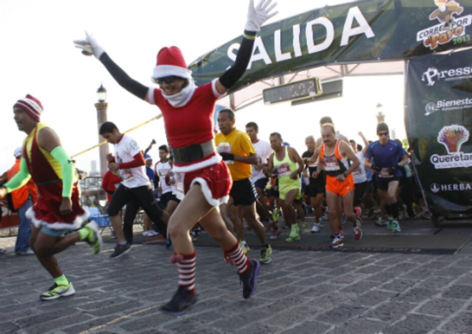 Celebran cuarta Carrera del Pavo 2013