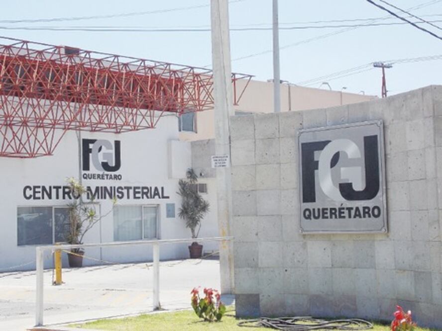  Disparan afuera de bar en centro