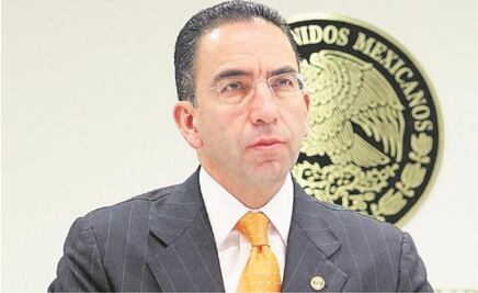 Pagará Lozano 321 pesos a Bartlett por daño moral