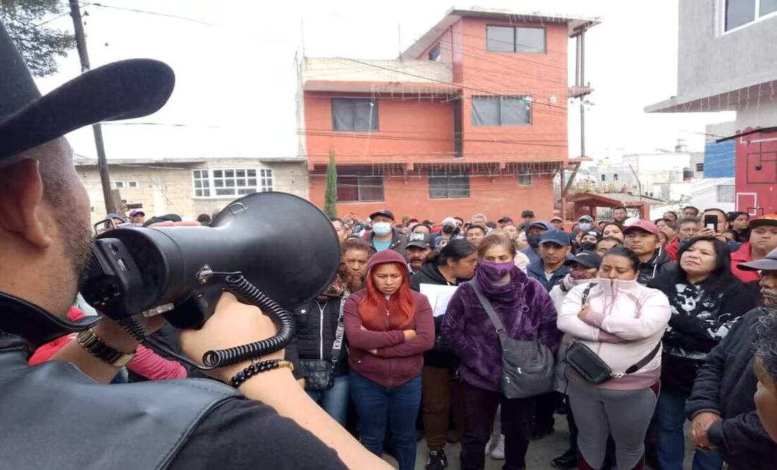 Cientos de vecinos votaron por mantener los nombres de las calles en las que han vivido por cerca de tres décadas, como Pinos, Fresnos, Huizache, entre otros. Foto: Rebeca Jiménez EL UNIVERSAL