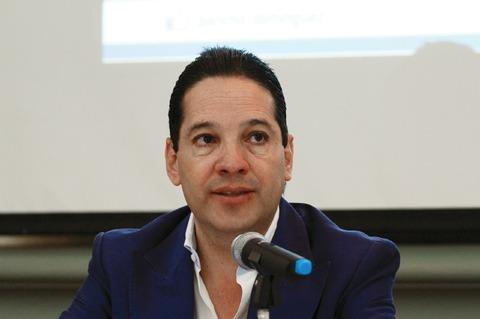 Esperare tiempos, Pancho Domínguez