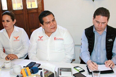 PAN y MC contra “mapaches”