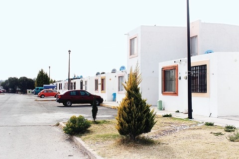 Aumenta 60% vivienda media