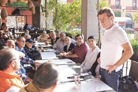 Marco Marchi se reúne con Ex Gallos