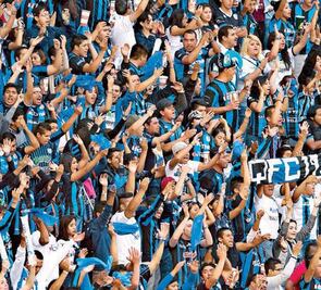  Generan fiesta en las calles por la gran final