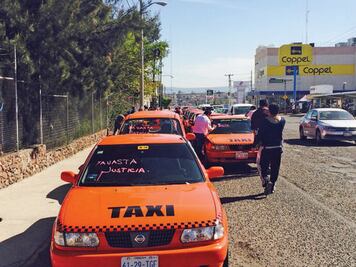 Demandan taxistas más seguridad