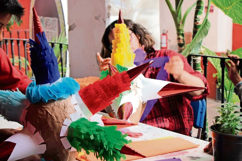 Talleres navideños en Querétaro. Foto: Especial