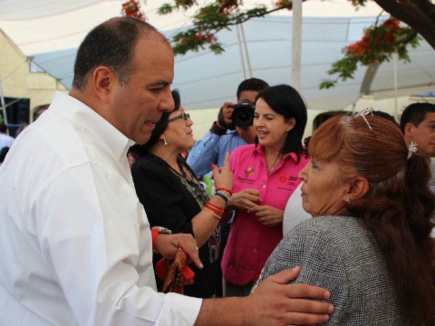 Celebran a mamás trabajadoras
