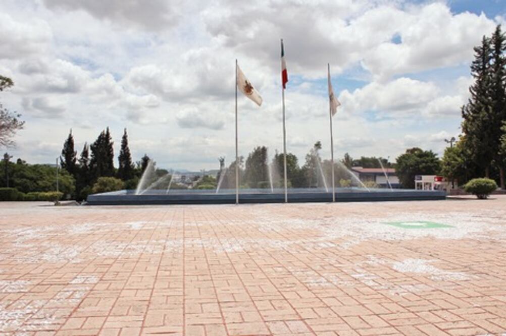 Buscan dotar de más recursos a la UAQ